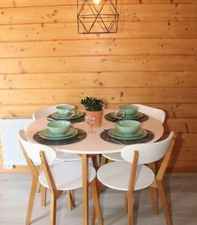 Fins Holiday House בית נופש ארמלו
