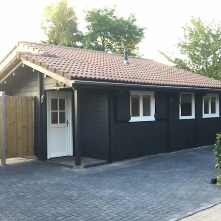 Fins Holiday House * ארמלו